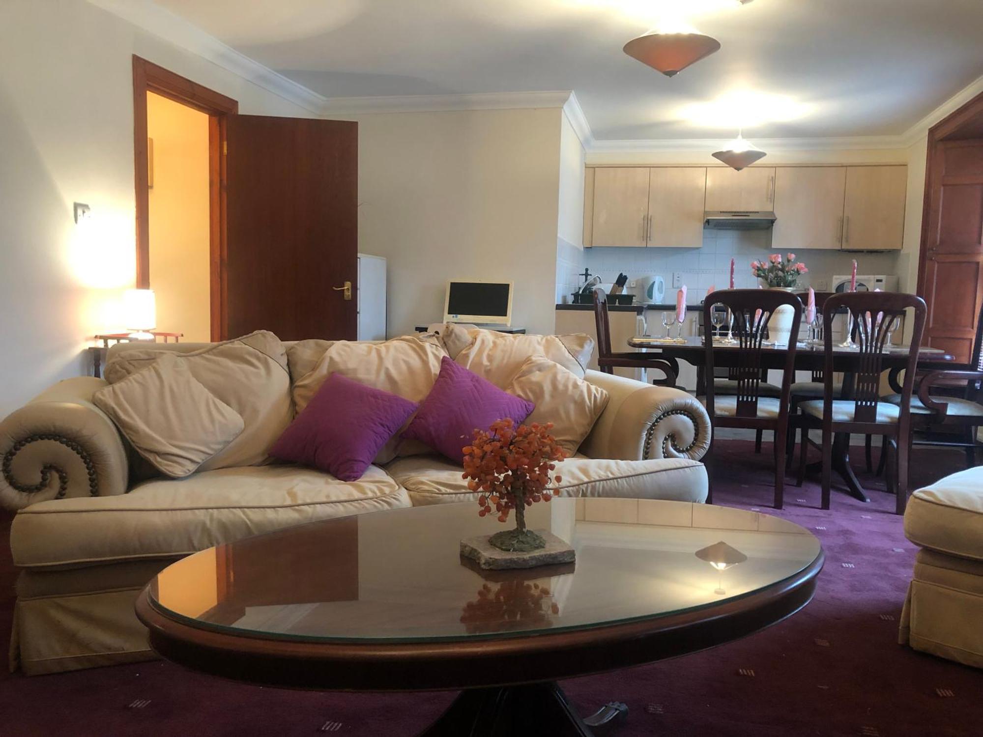 Executive Serviced Apartments 2 Forfar Bagian luar foto